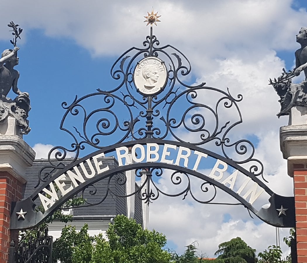 Portail et Sculptures Avenue Robert Bain 1